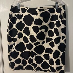 LOFT Black and Cream Pencil Skirt